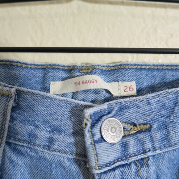 Levi's‎ Women's 28 Mid-Rise '94 Baggy Straight Jeans Blue Distressed Denim - Picture 4 of 8